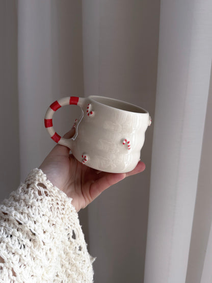 Mug with small candy canes