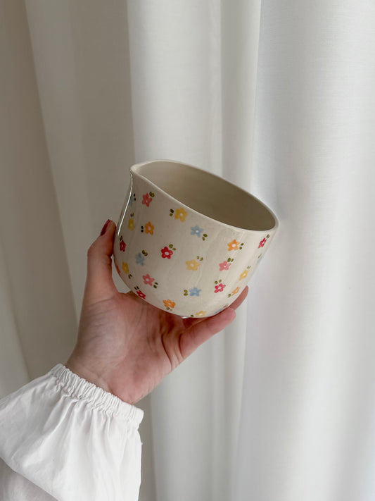 Matcha bowl with tiny flowers