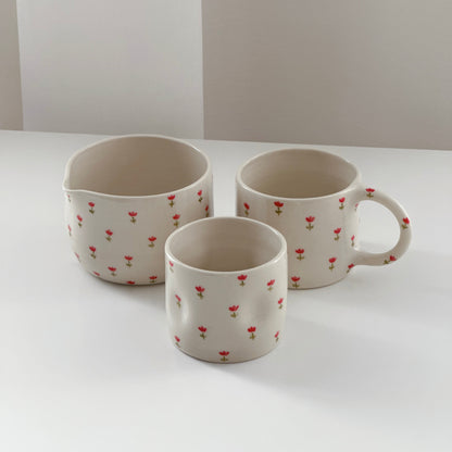 Cup with red tulips II