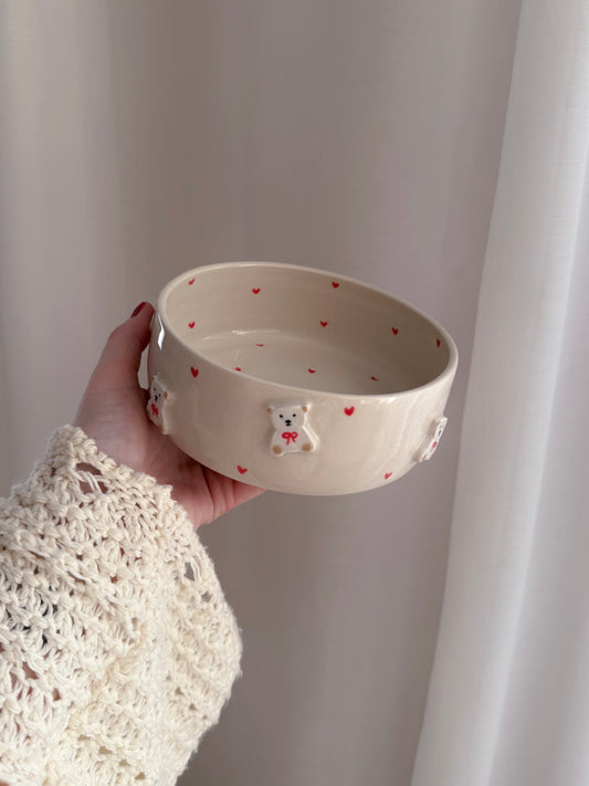 Bowl with white teddy bears