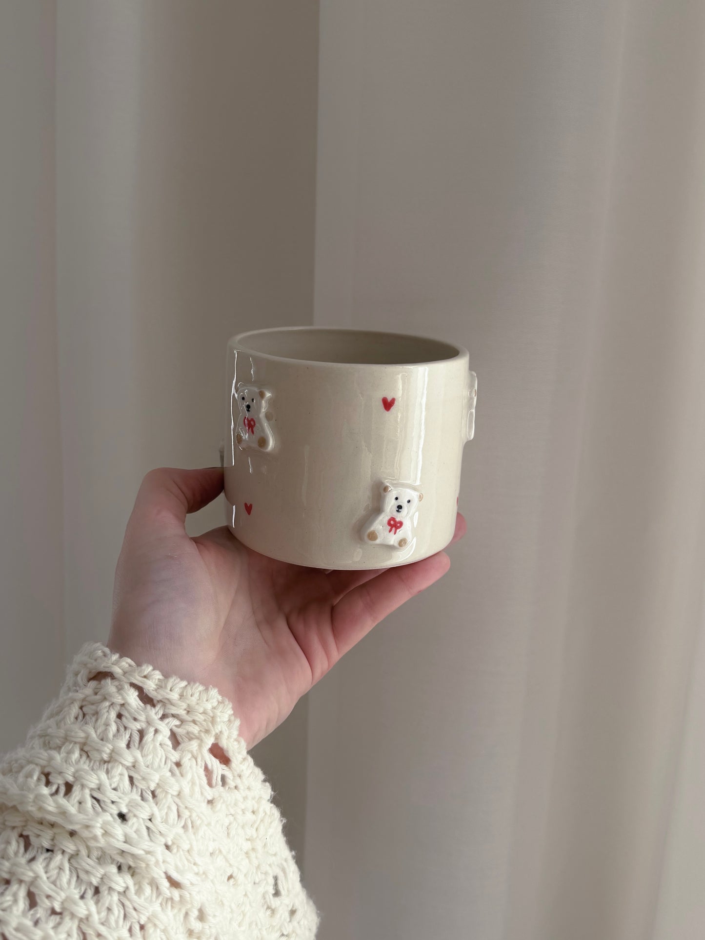 Mug with white teddy bears