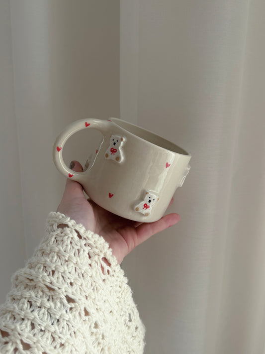 Mug with white teddy bears