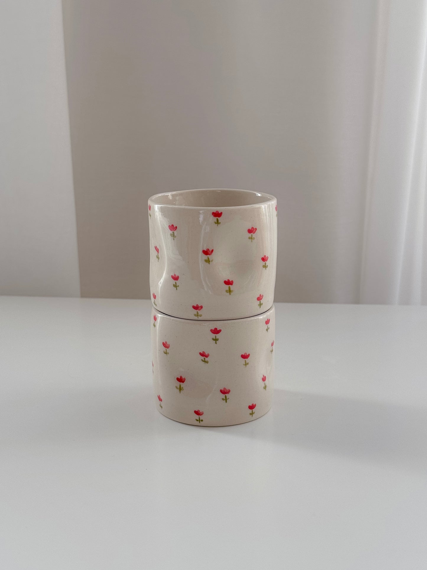 Cup with red tulips II