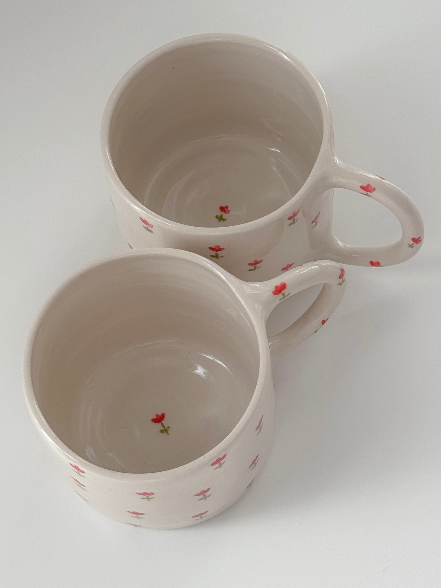 Mug with red tulips