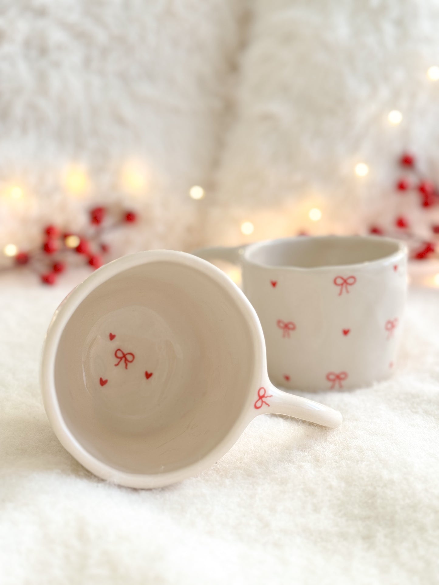 Mug with bows and hearts