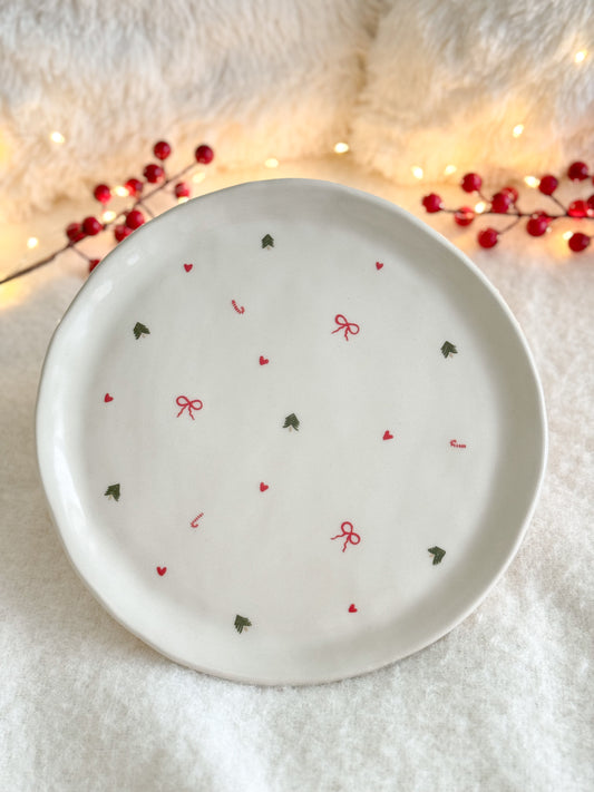 Plate with trees, bows and hearts