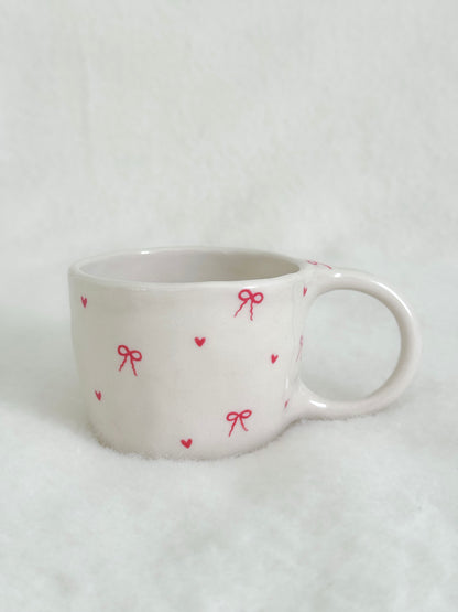 Mug with bows and hearts II