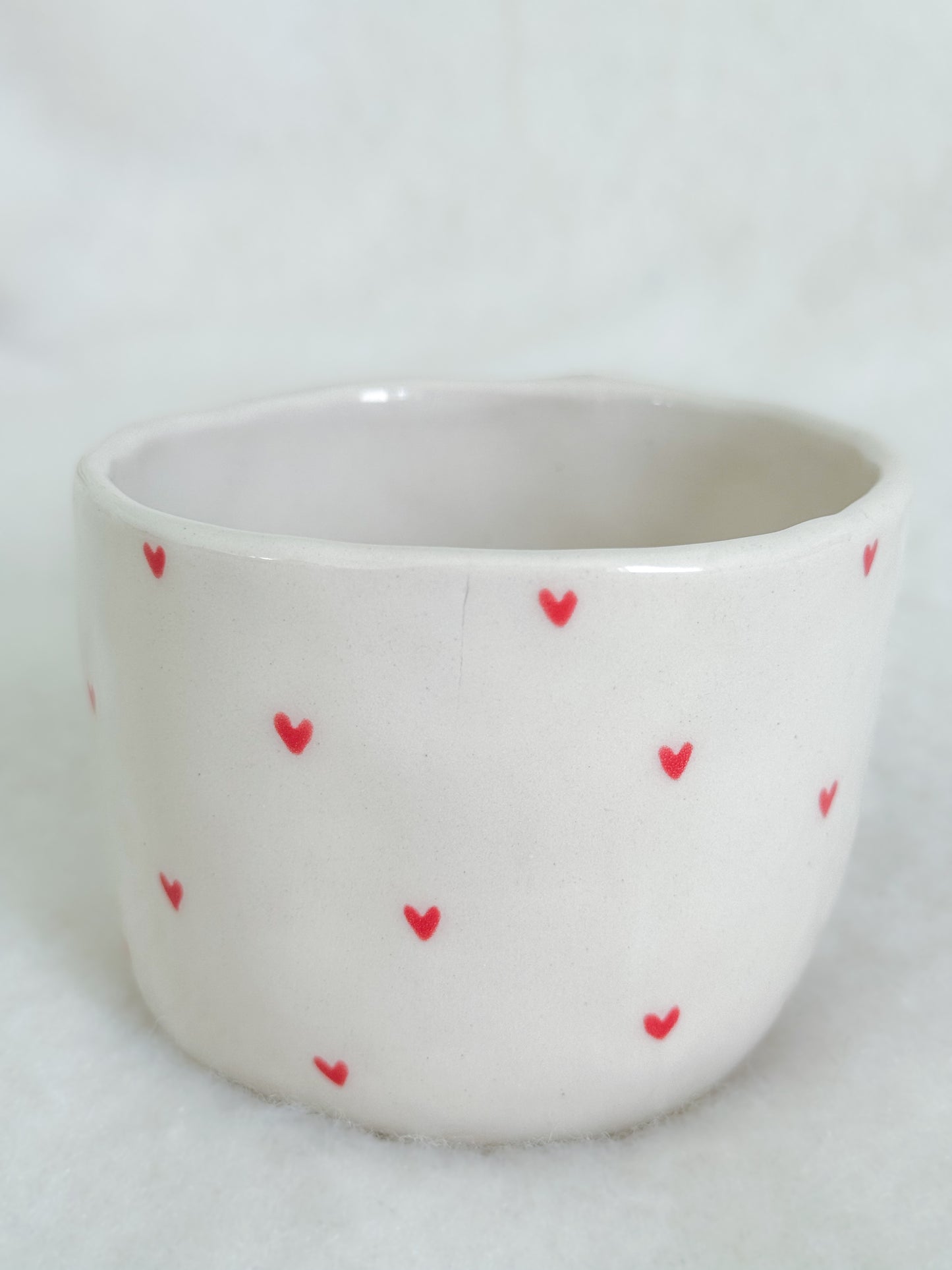 Mug with tiny hearts