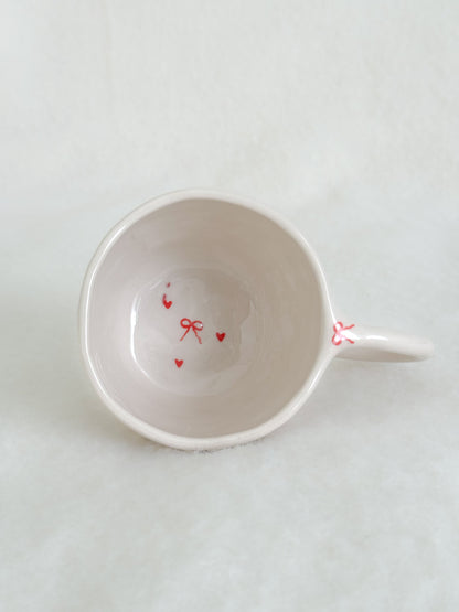 Mug with bows and hearts III