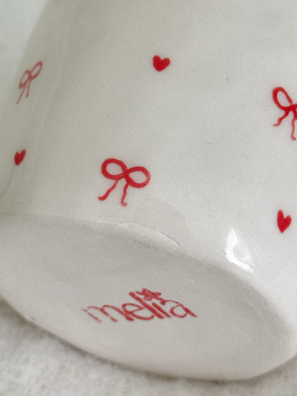 Mug with bows and hearts IV